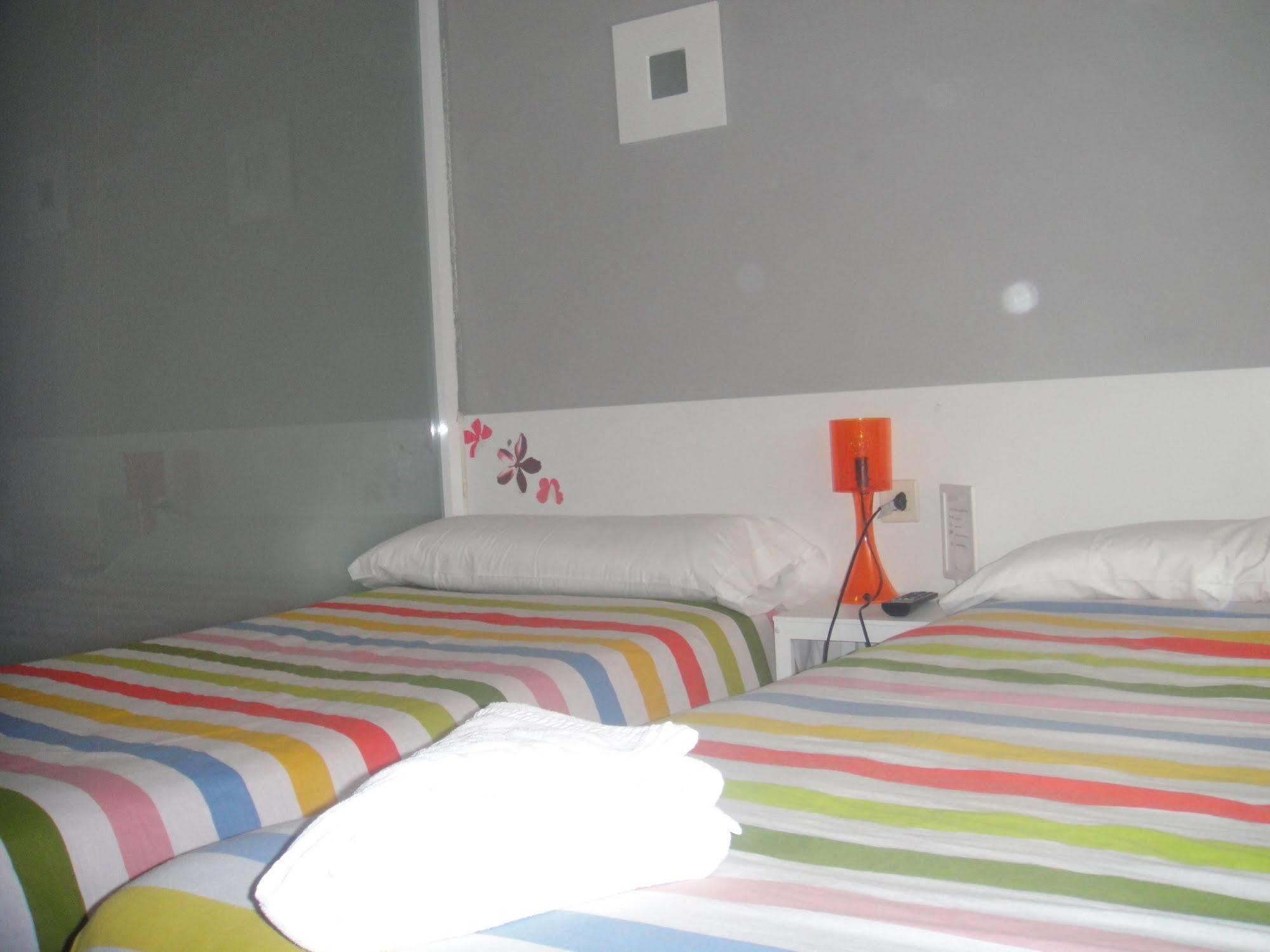 Arjori Rooms Hostal Salamanque Extérieur photo